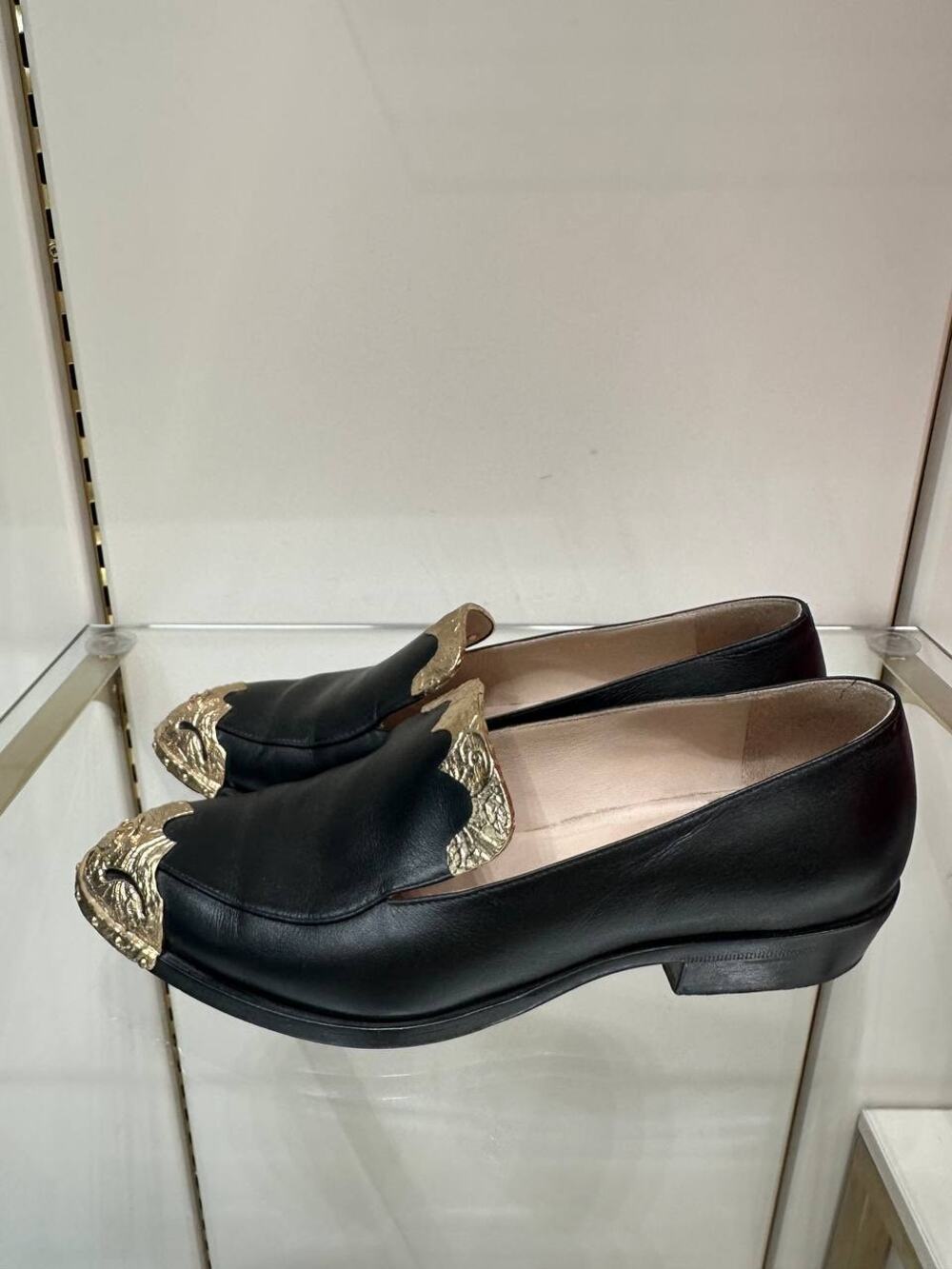 Chanel Paris Dallas Black Leather Gold Medallion Loafers Sz.37